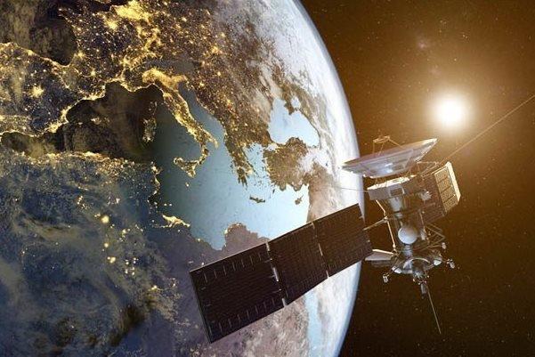 توسعه اینترنت اشیا با استفاده از شبکه ماهواره های کوچک
