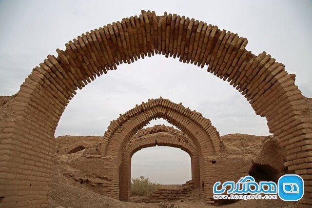 آثار تاریخی که به حال خود رها شده اند آثار تاریخی که به حال خود رها شده اند