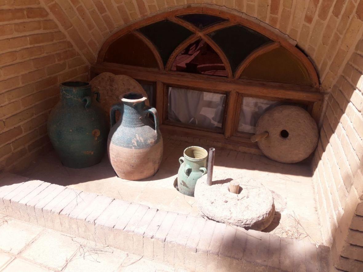 ورود اولین قطار گردشگری به ملایر با خاتمه جشنواره مبل و منبت