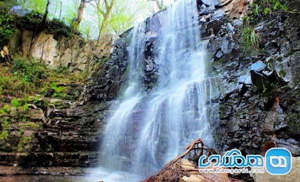 آبشار لونک، زیبایی مسحور کننده در شمال ایران آبشار لونک، زیبایی مسحور کننده در شمال ایران