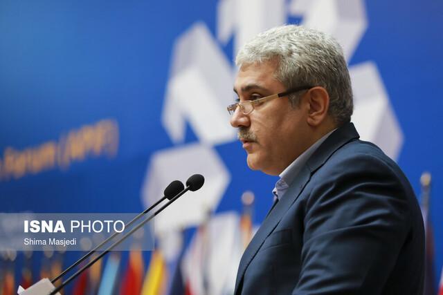 هر نوع خام فروشی از اقتصاد خارج گردد