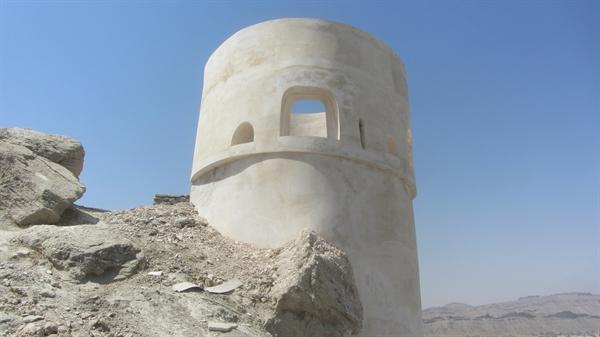 فاز دوم مرمت قلعه فین شروع شد