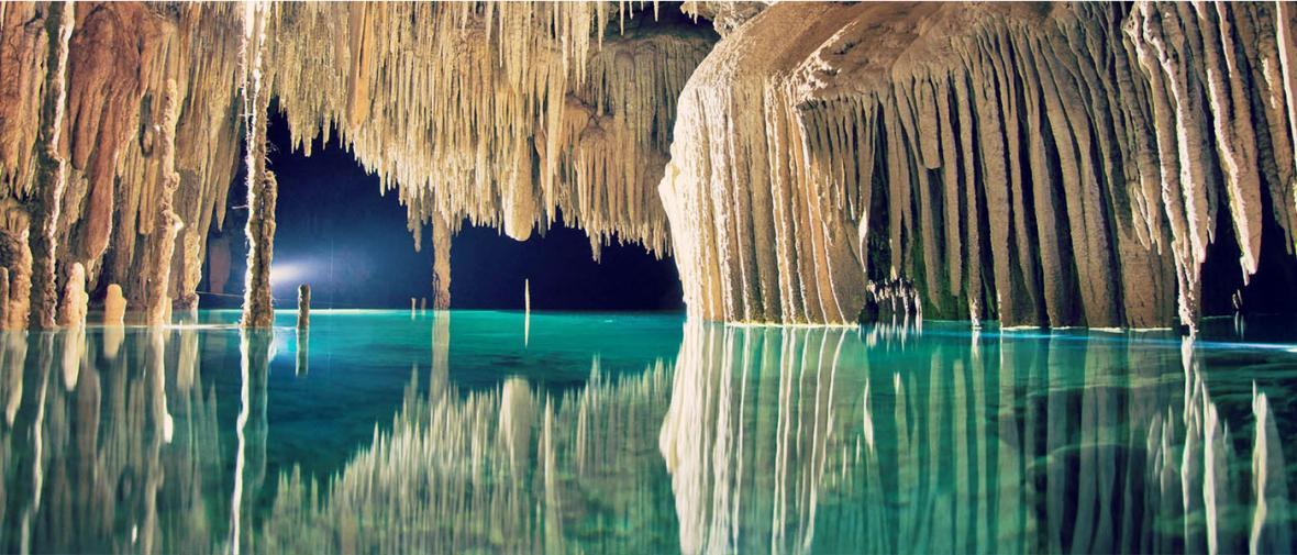 زیباترین و شگفت انگیزترین غارهای زیرزمینی جهان