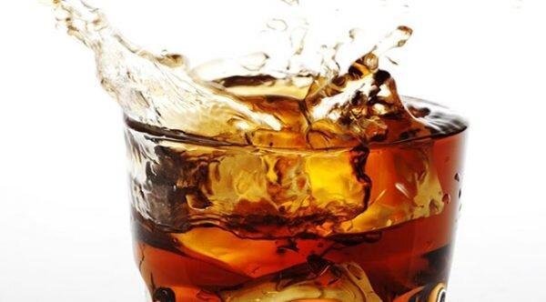 هشدار نسبت به مصرف نوشابه در ایران ، 90 عارضه جانبی نوشابه های رژیمی