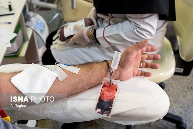 مردی که 41 سال است خون می دهد