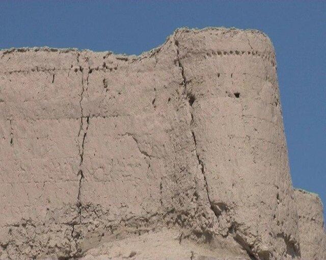قلعه رستم ریزش کرده یا نه؟ قلعه رستم ریزش نموده یا نه؟