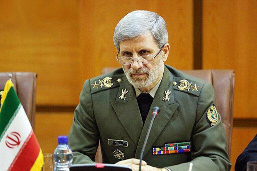 کارهای بسیار بزرگ تر از تصور دشمن را در حوزه هوایی انجام می دهیم