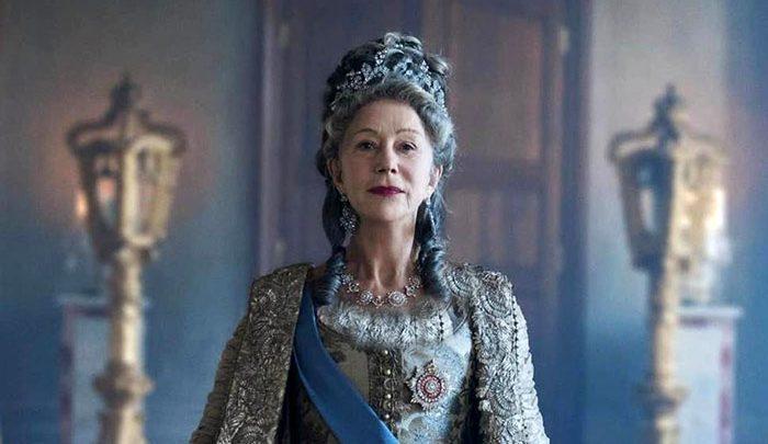 جاه طلبی خانم بازیگر در 74 سالگی، عکس