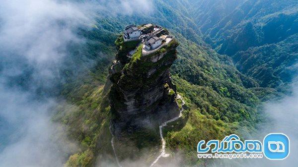 معبدی شگفت انگیز در میان ابرها