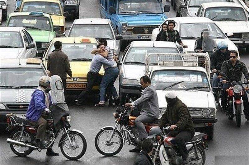 27 درصد مردم تهران گرفتار اختلالات روان هستند 27 درصد مردم تهران گرفتار اختلالات روان هستند