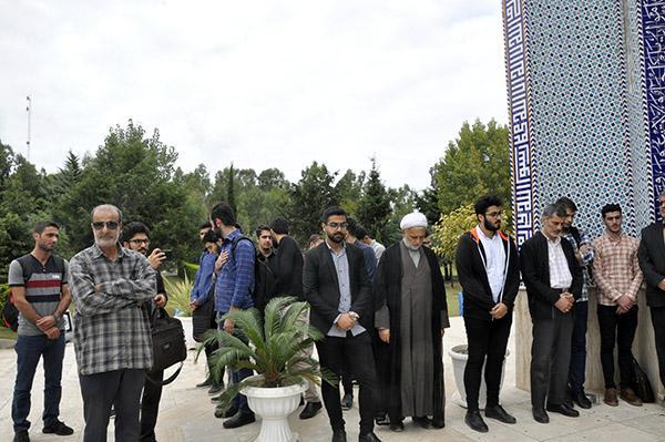 جمعی از دانشجویان دانشگاه مازندران راهی کربلا شدند جمعی از دانشجویان دانشگاه مازندران راهی کربلا شدند