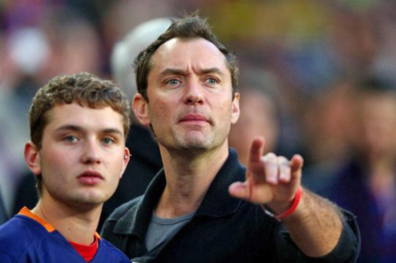 همبازی شدن فاگین 86 ساله با فرزند جود لا ، روایت امروزی اولیور توییست