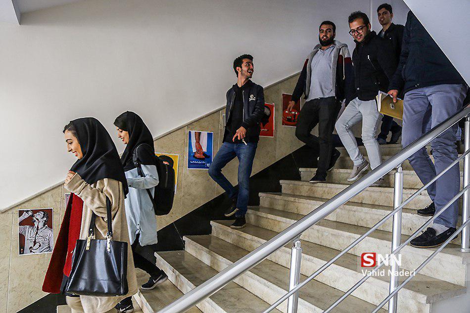کانون های دانشگاه علوم پزشکی کرمان به اعتراض خود پایان دادند کانون های دانشگاه علوم پزشکی کرمان به اعتراض خود انتها دادند