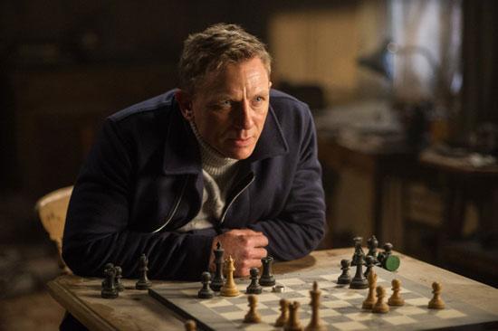 بازی جیمزباند درفیلم اکشن لاگن لوکی