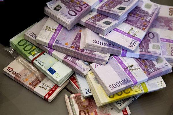 جزئیات نرخ رسمی انواع ارز، افزایش قیمت یورو و پوند