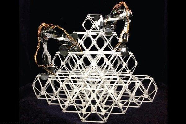 ربات مینیاتوری به ساخت ایستگاه فضایی در ماه و مریخ یاری می نماید