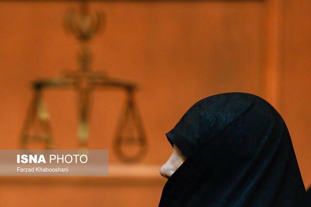 وکیل شبنم نعمت زاده: حکم موکلم هنوز صادر نشده است، آزادی موکلم تا سه روز دیگر صحت ندارد