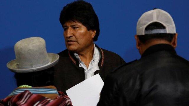مورالس، بولیوی را به مقصد مکزیک ترک کرد