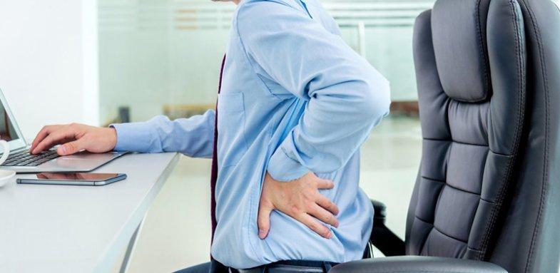 عادت های بدی که باعث کمردرد می شود