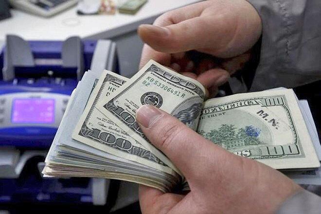 کاهش 500 تومانی قیمت دلار ، یورو وارد کانال 14 هزار تومان شد کاهش 500 تومانی قیمت دلار ، یورو وارد کانال 14 هزار تومان شد