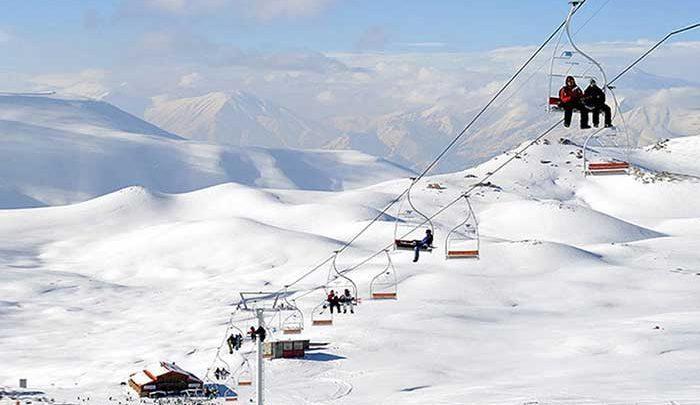 پیست اسکی کوهرنگ پذیرای گردشگران کشور