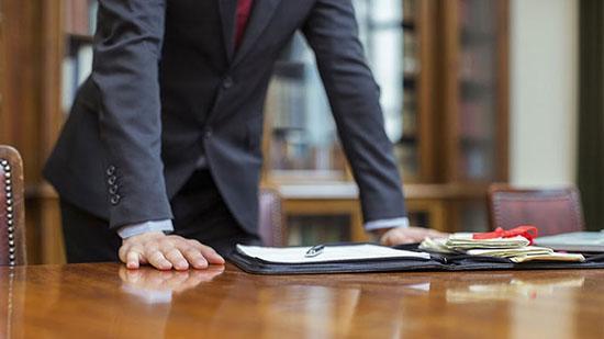 یک وکیل خوب چگونه وکیلی است؟