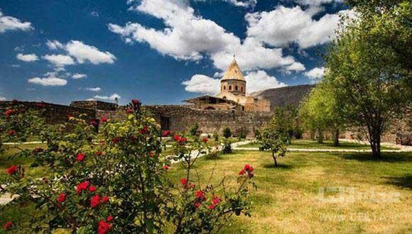 قره کلیسا، اولین کلیسای دنیا در ایران