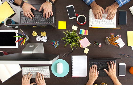 چرا دوستان محل کارمان نقش مهمی در زندگی شغلی ما دارند؟