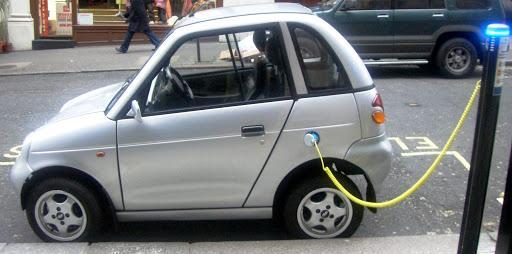 دانش علمی و فنی برای ساخت خودرو های برقی در کشور وجود دارد