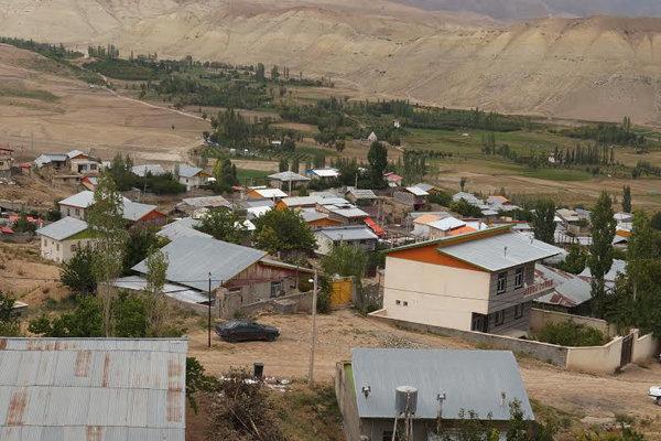 روستای طارس با قدمتی کهن، از گنبد گبری تا حمام لوبند