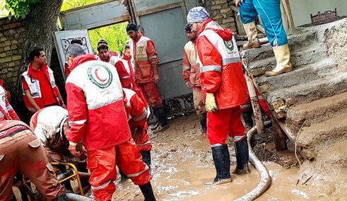 تصاویر و فیلم ، امدادرسانی به 23 شهر و روستای درگیر سیلاب ، کشته های سیل به 11 نفر رسید