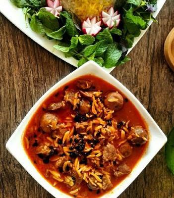 طرز تهیه خورش خلال بادام کرمانشاهی طرز تهیه خورش خلال بادام کرمانشاهی