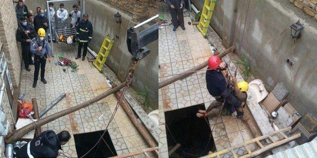 نجات پیرزن حدودا 70 ساله از عمق چاه