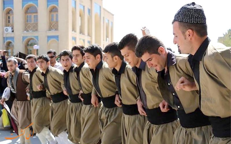 آشنایی با لباس های محلی کردی