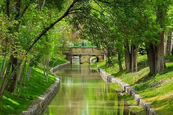 جاری شدن آب در چشمه باقرخان نصف جهان پس از 20 سال