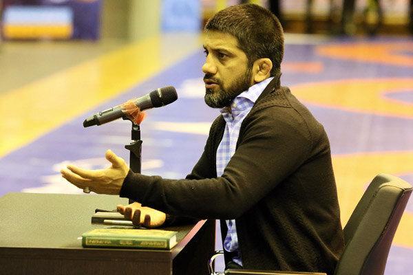 دیکتاتور نیستم، محمدی به رفتارش ادامه دهد کنار گذاشته می گردد