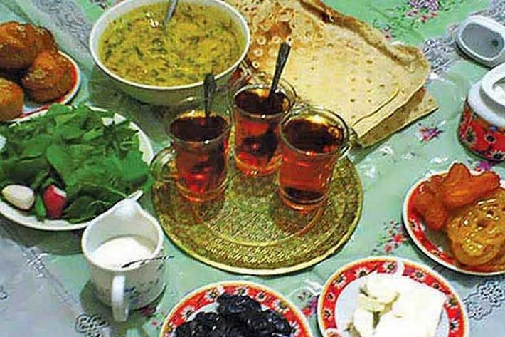 روزه داران، یک سوم کمتر از همیشه غذا بخورند