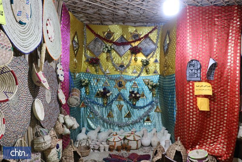 نمایشگاه صنایع دستی معبد هندوها با تصمیمات استانی راه اندازی شده بود