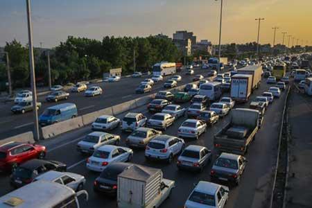 جاده چالوس یک طرفه شد ، هراز تا ساعتی دیگر یک طرفه می گردد