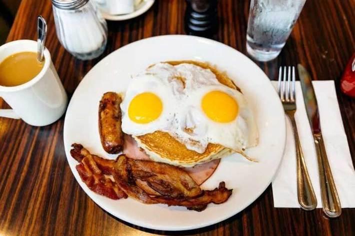 آیا مصرف خوراکی های چرب باعث کاهش تمرکز می شوند؟