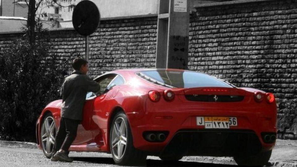 ثروتمندان ایرانی 1200 درصد بیشتر از فقرا خرج می کنند
