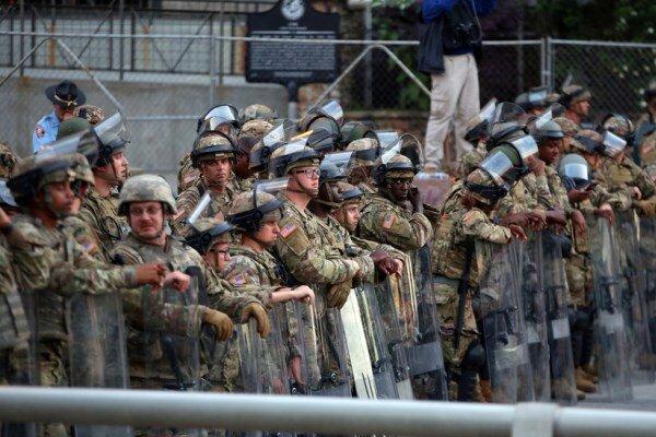 توسل فرماندار ایالت جورجیا به گارد ملی، هزار نیرو به خیابان ها گسیل شدند