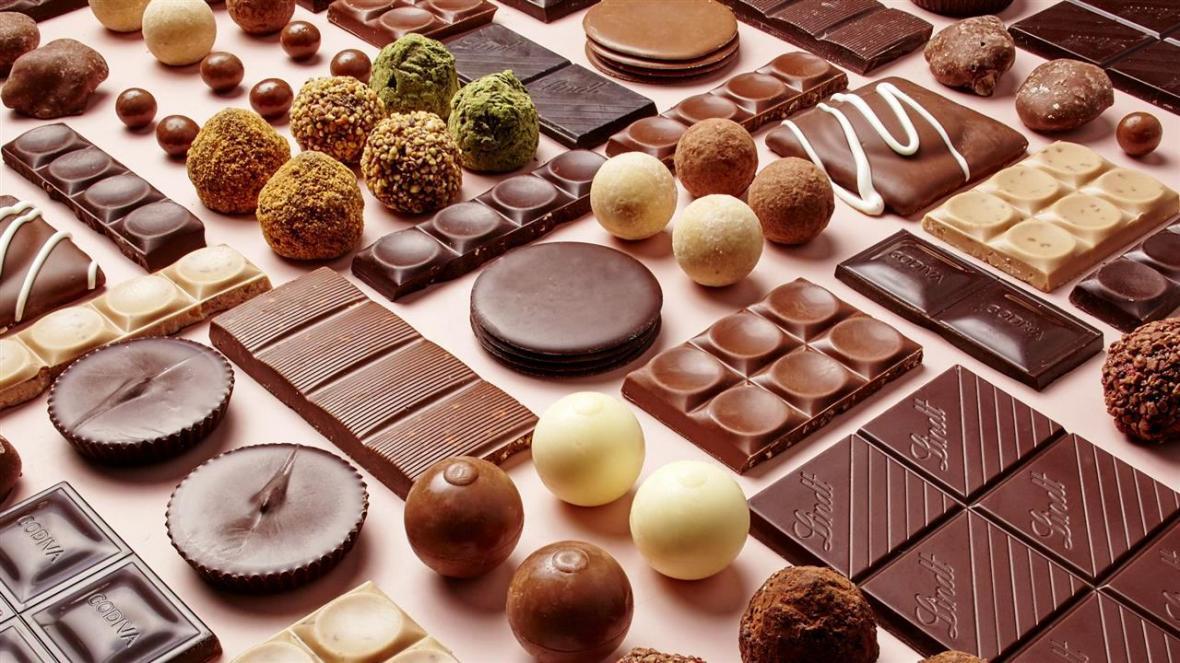 روز جهانی شکلات؛تاریخچه شکلات و فواید شکلات تلخ برای لاغری، پوست و قلب