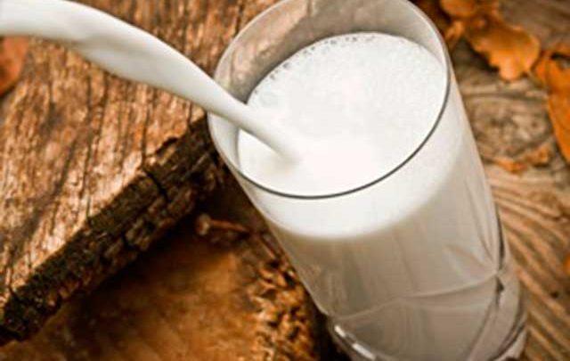 آخر شب شیر بنوشیم یا نه؟