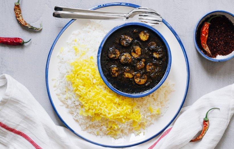 چطور قلیه میگو درست کنیم؟ چطور قلیه میگو درست کنیم؟