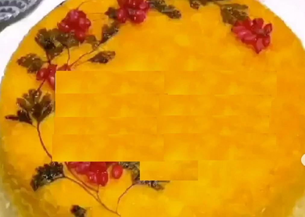 طرز تهیه کته با ته دیگ زعفرانی طرح دار