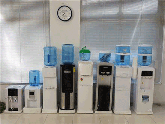 راهنمای خرید آب سردکن؛ کدام انتخاب مناسب تر است؟