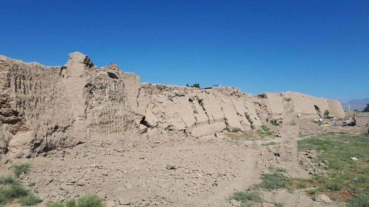 تخریب یکی از بزرگ ترین آثار خشتی ایران در دامغان