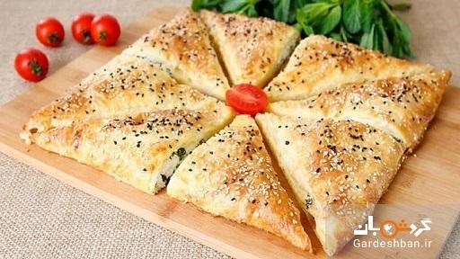 بورک سبزیجات یک غذای فوری و خوشمزه ترکیه ای