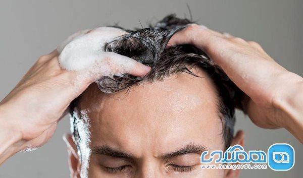 چند اشتباه رایج در شستشوی موها که اغلب مرتکب می شویم